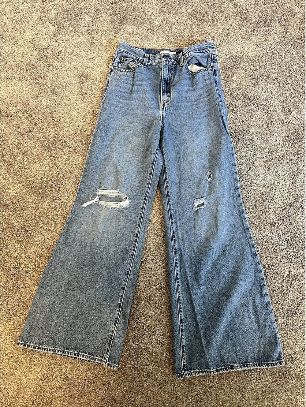 Levi’s Premium Jeans Womens 29 Blue High Loose Flare Distressed Wide Leg